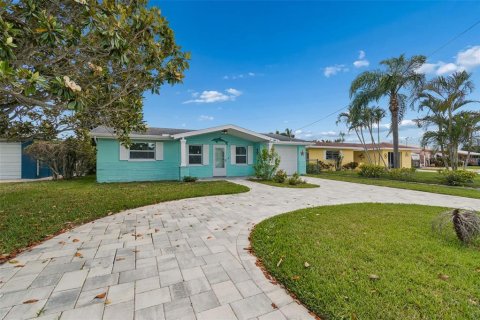 Casa en New Port Richey, Florida 3 dormitorios, 114.55 m2 № 2212068