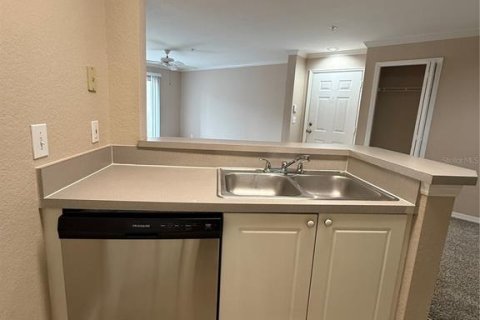 Condo in Lutz, Florida, 1 bedroom  № 1870954 - photo 12
