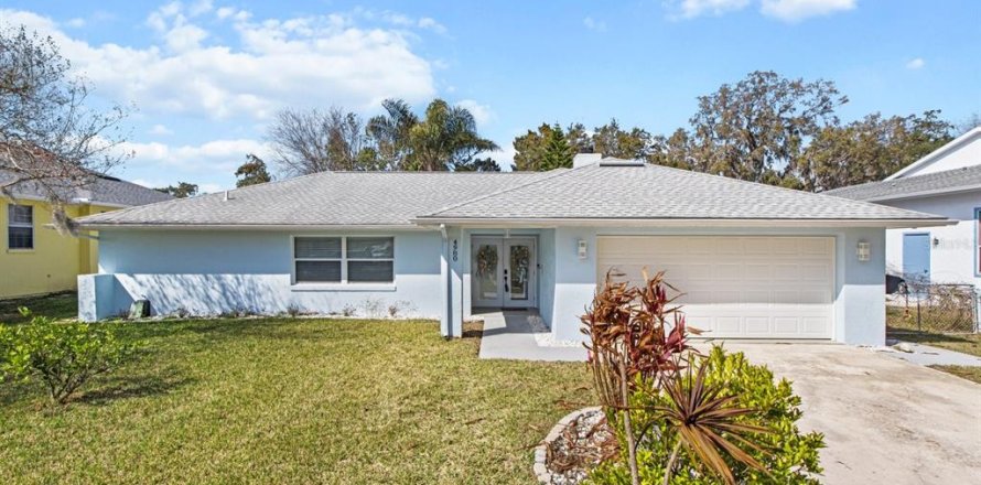 Villa ou maison à Homosassa, Floride 3 chambres, 176.33 m2 № 1544267