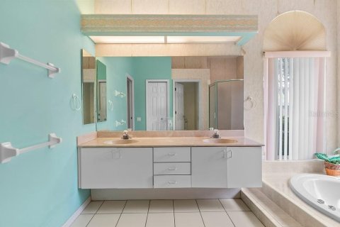 Casa en venta en Temple Terrace, Florida, 5 dormitorios, 256.5 m2 № 1898643 - foto 21