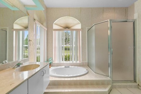 Casa en venta en Temple Terrace, Florida, 5 dormitorios, 256.5 m2 № 1898643 - foto 20
