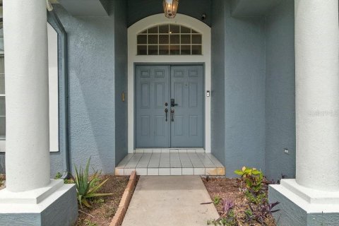 Casa en venta en Temple Terrace, Florida, 5 dormitorios, 256.5 m2 № 1898643 - foto 4