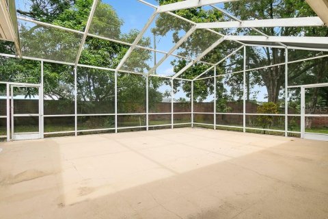 Casa en venta en Temple Terrace, Florida, 5 dormitorios, 256.5 m2 № 1898643 - foto 26