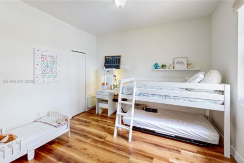 Touwnhouse à vendre à Miami, Floride: 3 chambres, 127.09 m2 № 2085459 - photo 29