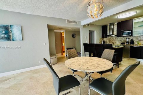 Снять в аренду кондоминиум в Санни-Айлс-Бич, Флорида 1 спальня, 92.9м2, № 1992728 - фото 14