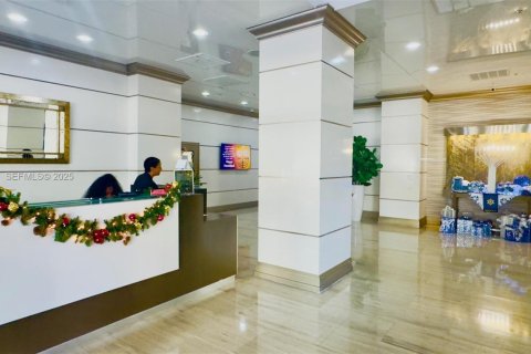 Снять в аренду кондоминиум в Санни-Айлс-Бич, Флорида 1 спальня, 92.9м2, № 1992728 - фото 2