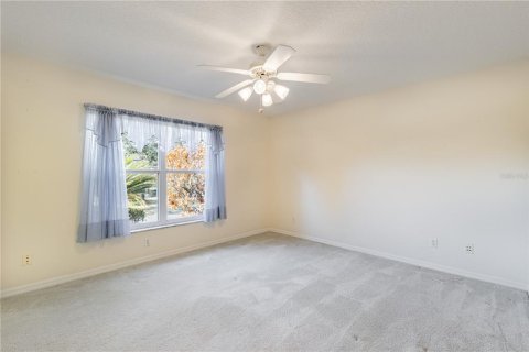 House in Tavares, Florida 3 bedrooms, 163.14 sq.m. № 2117227 - photo 21