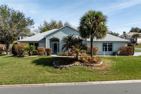 House in Tavares, Florida 3 bedrooms, 163.14 sq.m. № 2117227 - photo 2