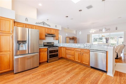 House in Tavares, Florida 3 bedrooms, 163.14 sq.m. № 2117227 - photo 28