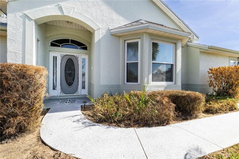 House in Tavares, Florida 3 bedrooms, 163.14 sq.m. № 2117227 - photo 3