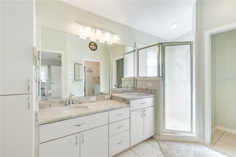 House in Tavares, Florida 3 bedrooms, 163.14 sq.m. № 2117227 - photo 15
