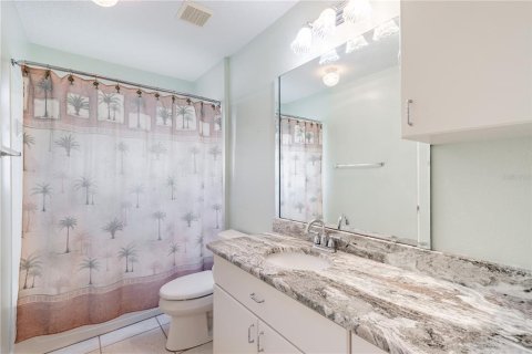 House in Tavares, Florida 3 bedrooms, 163.14 sq.m. № 2117227 - photo 20