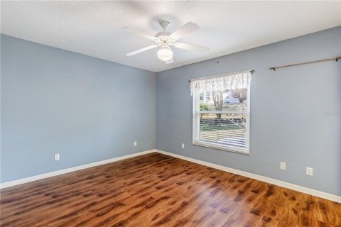 House in Tavares, Florida 3 bedrooms, 163.14 sq.m. № 2117227 - photo 17