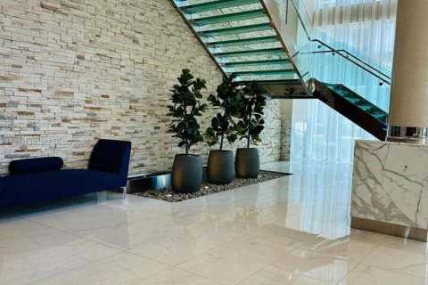 Condominio en alquiler en Miami, Florida, 1 dormitorio, 98.29 m2 № 1996439 - foto 17