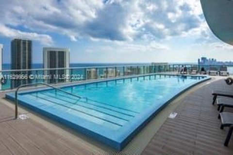 Copropriété à vendre à Hallandale Beach, Floride: 2 chambres, 96.34 m2 № 1934336 - photo 19