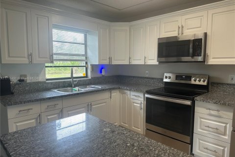 House in Sebring, Florida 2 bedrooms № 1695028 - photo 13