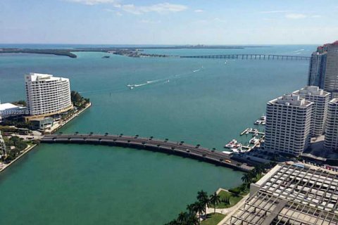 Condominio en alquiler en Miami, Florida, 1 dormitorio, 96.15 m2 № 1920471 - foto 1