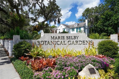 House in Siesta Key, Florida 3 bedrooms, 267.74 sq.m. № 1562531 - photo 24