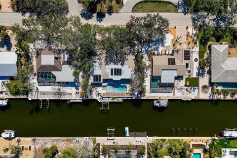 House in Siesta Key, Florida 3 bedrooms, 267.74 sq.m. № 1562531 - photo 7