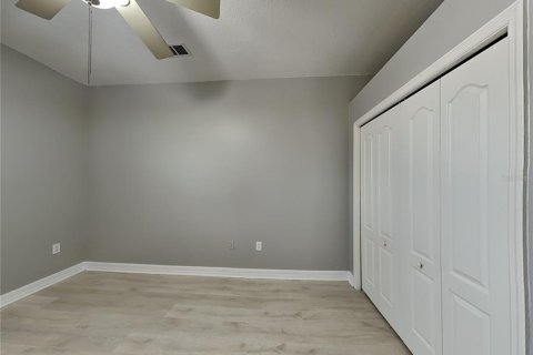 Villa ou maison à louer à Bradenton, Floride: 4 chambres, 297.47 m2 № 1850122 - photo 13