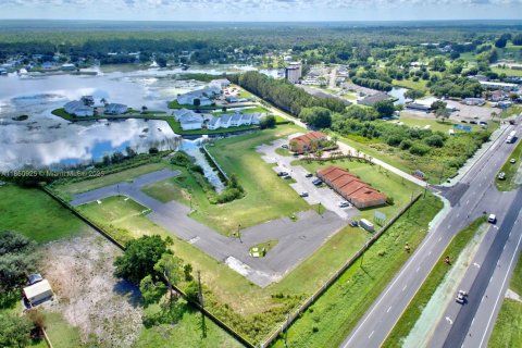 Propiedad comercial en venta en Lake Placid, Florida, 143.07 m2 № 1961873 - foto 17
