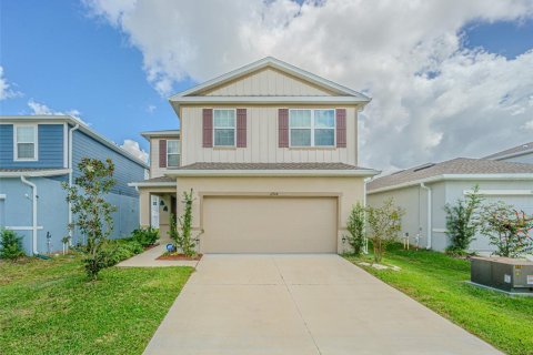 House in Spring Hill, Florida 4 bedrooms, 190.08 sq.m. № 2210917