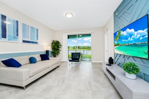 Copropriété à vendre à Kissimmee, Floride: 2 chambres, 104.61 m2 № 2214037 - photo 2