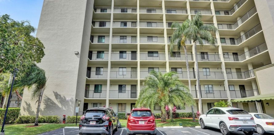 Condo in Pompano Beach, Florida, 2 bedrooms № 1117754