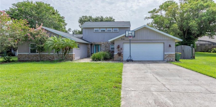 House in Belle Isle, Florida 4 bedrooms, 221.76 sq.m. № 1816850