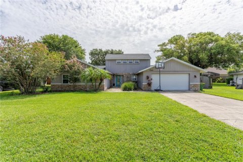 House in Belle Isle, Florida 4 bedrooms, 221.76 sq.m. № 1816850 - photo 2