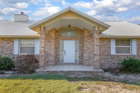 House in Osteen, Florida 3 bedrooms, 172.52 sq.m. № 1572429 - photo 4