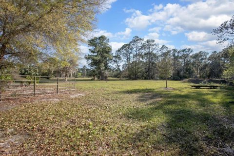 House in Osteen, Florida 3 bedrooms, 172.52 sq.m. № 1572429 - photo 26