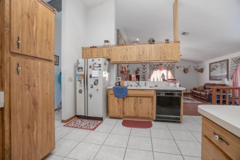 House in Osteen, Florida 3 bedrooms, 172.52 sq.m. № 1572429 - photo 10