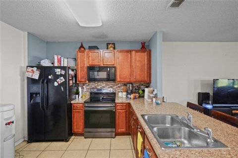 Touwnhouse à vendre à Davenport, Floride: 3 chambres, 140 m2 № 1831874 - photo 6