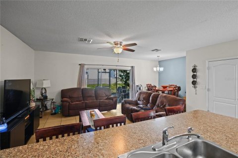 Touwnhouse à vendre à Davenport, Floride: 3 chambres, 140 m2 № 1831874 - photo 8