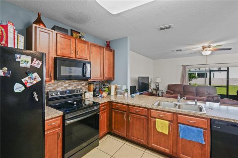 Touwnhouse à vendre à Davenport, Floride: 3 chambres, 140 m2 № 1831874 - photo 7