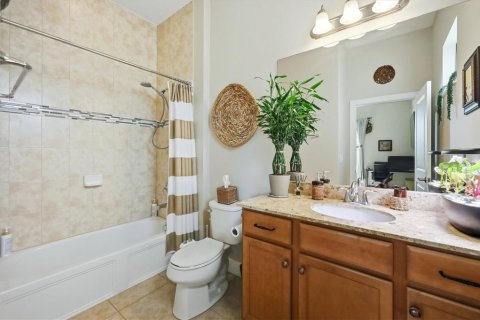 House in Bradenton, Florida 3 bedrooms, 222.87 sq.m. № 2391341 - photo 25