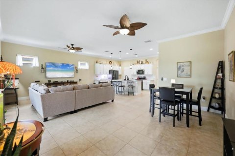 House in Bradenton, Florida 3 bedrooms, 222.87 sq.m. № 2391341 - photo 14