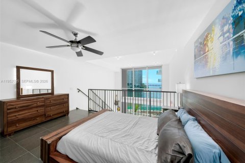 Condominio en venta en Miami, Florida, 1 dormitorio, 76.55 m2 № 2006133 - foto 16