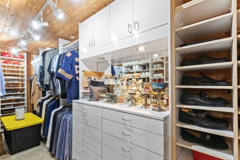 Condo in Miami, Florida, 1 bedroom  № 1763941 - photo 22