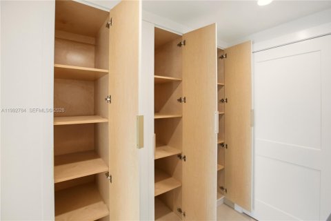 Adosado en alquiler en Miami Lakes, Florida, 4 dormitorios, 162.21 m2 № 2056700 - foto 23