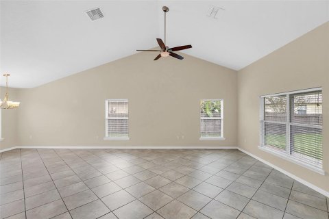 Villa ou maison à louer à DeLand, Floride: 3 chambres, 156.82 m2 № 2101426 - photo 6