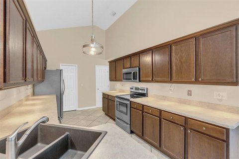 Villa ou maison à louer à DeLand, Floride: 3 chambres, 156.82 m2 № 2101426 - photo 12