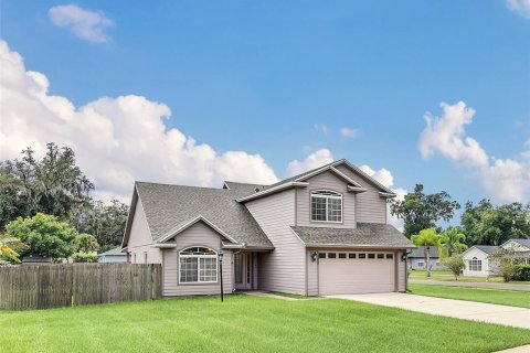 Villa ou maison à louer à DeLand, Floride: 3 chambres, 156.82 m2 № 2101426 - photo 3