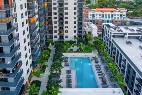 Condominio en alquiler en Fort Lauderdale, Florida, 1 dormitorio, 70.61 m2 № 2184533 - foto 11
