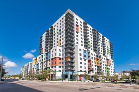 Condominio en alquiler en Fort Lauderdale, Florida, 1 dormitorio, 70.61 m2 № 2184533 - foto 6