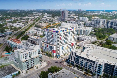 Condominio en alquiler en Fort Lauderdale, Florida, 1 dormitorio, 70.61 m2 № 2184533 - foto 10