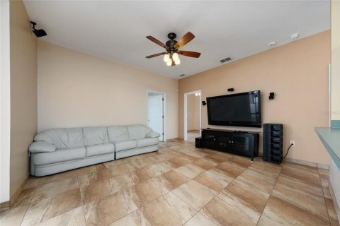 House in Kissimmee, Florida 4 bedrooms, 159.51 sq.m. № 1775641 - photo 22