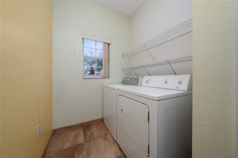 House in Kissimmee, Florida 4 bedrooms, 159.51 sq.m. № 1775641 - photo 29