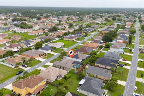 House in Kissimmee, Florida 4 bedrooms, 159.51 sq.m. № 1775641 - photo 5